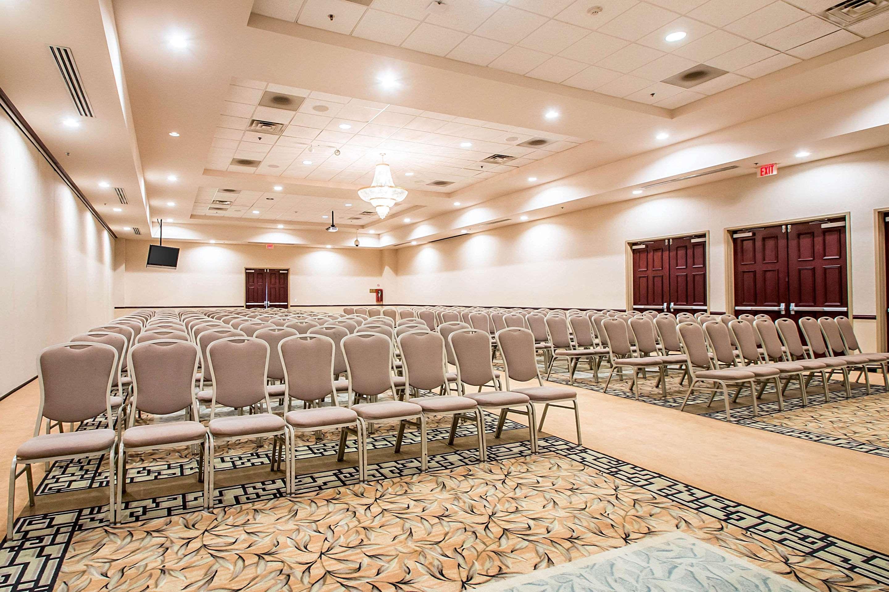 Clarion Inn Elmhurst - Oak Brook Near I-88, I-290, I-294 Exteriör bild