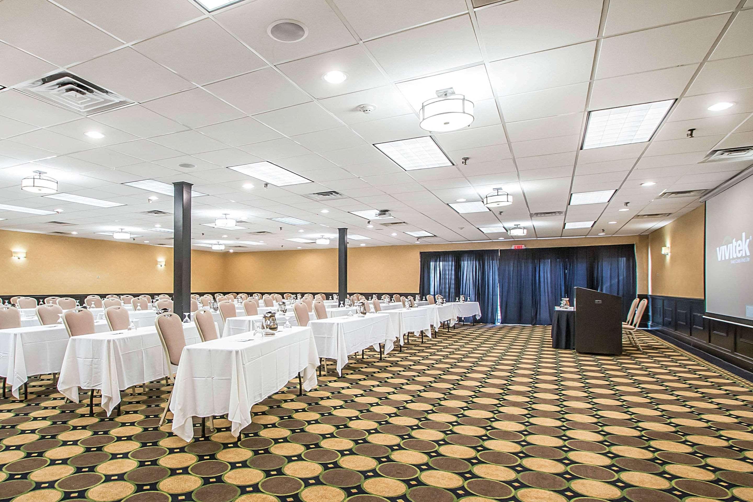 Clarion Inn Elmhurst - Oak Brook Near I-88, I-290, I-294 Exteriör bild